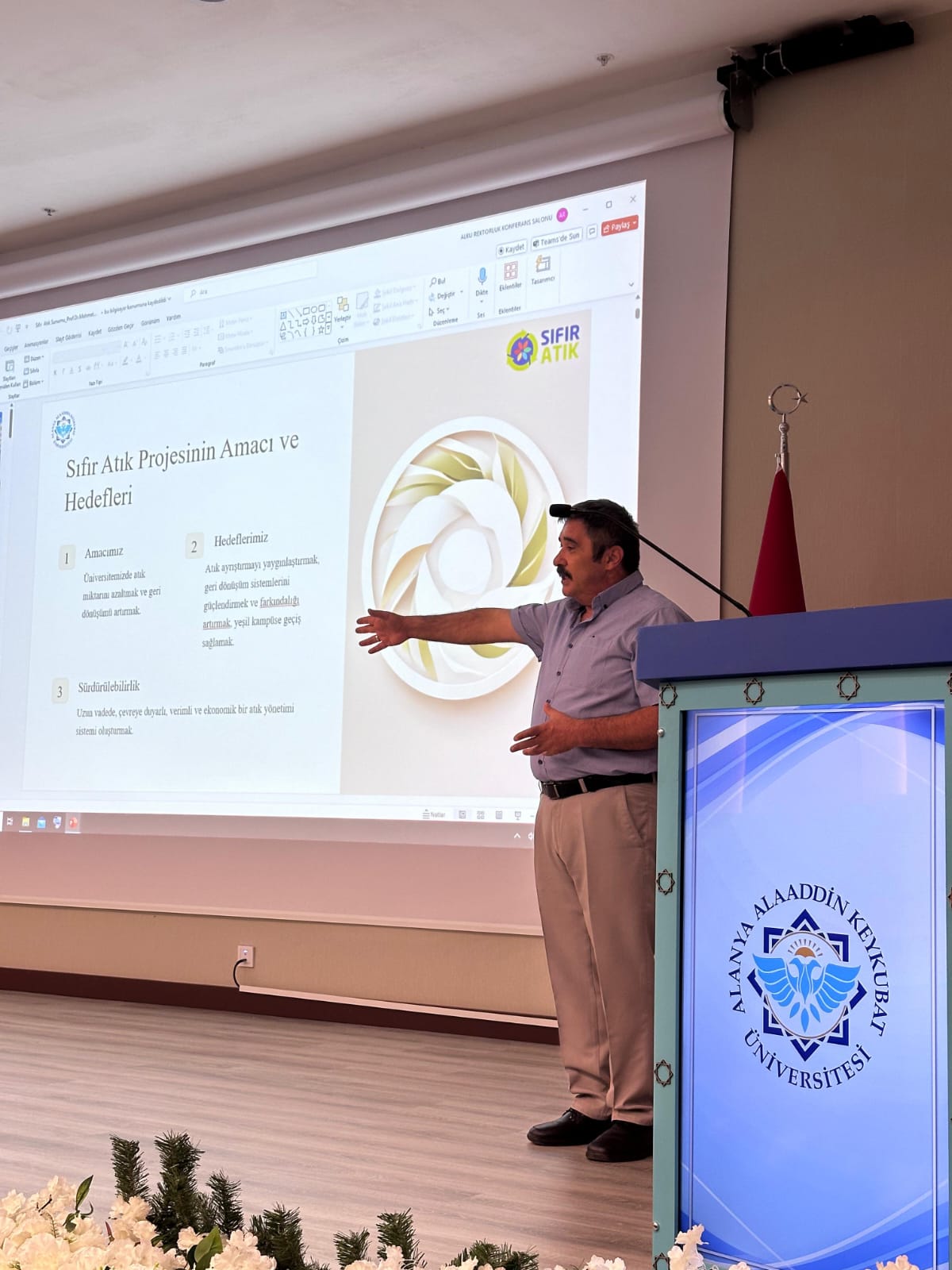 Rektör Yardımcımız Prof. Dr. Mehmet KILIÇ Fakülte Sekreterlerimize Sıfır Atık Eğitimi Verdi